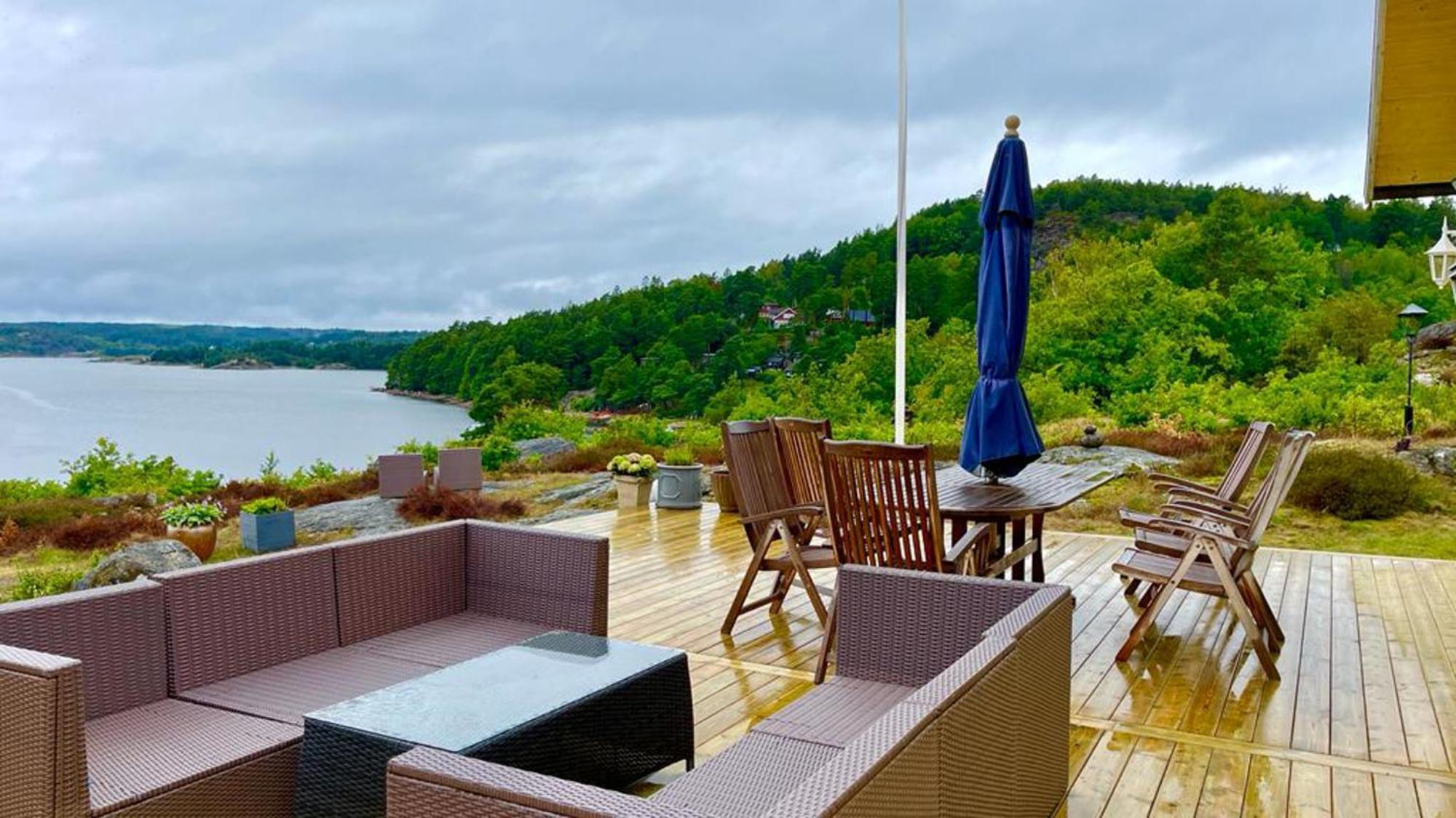 Seaside Dream With Jetty & Guest Cottage Ljungskile Exterior photo