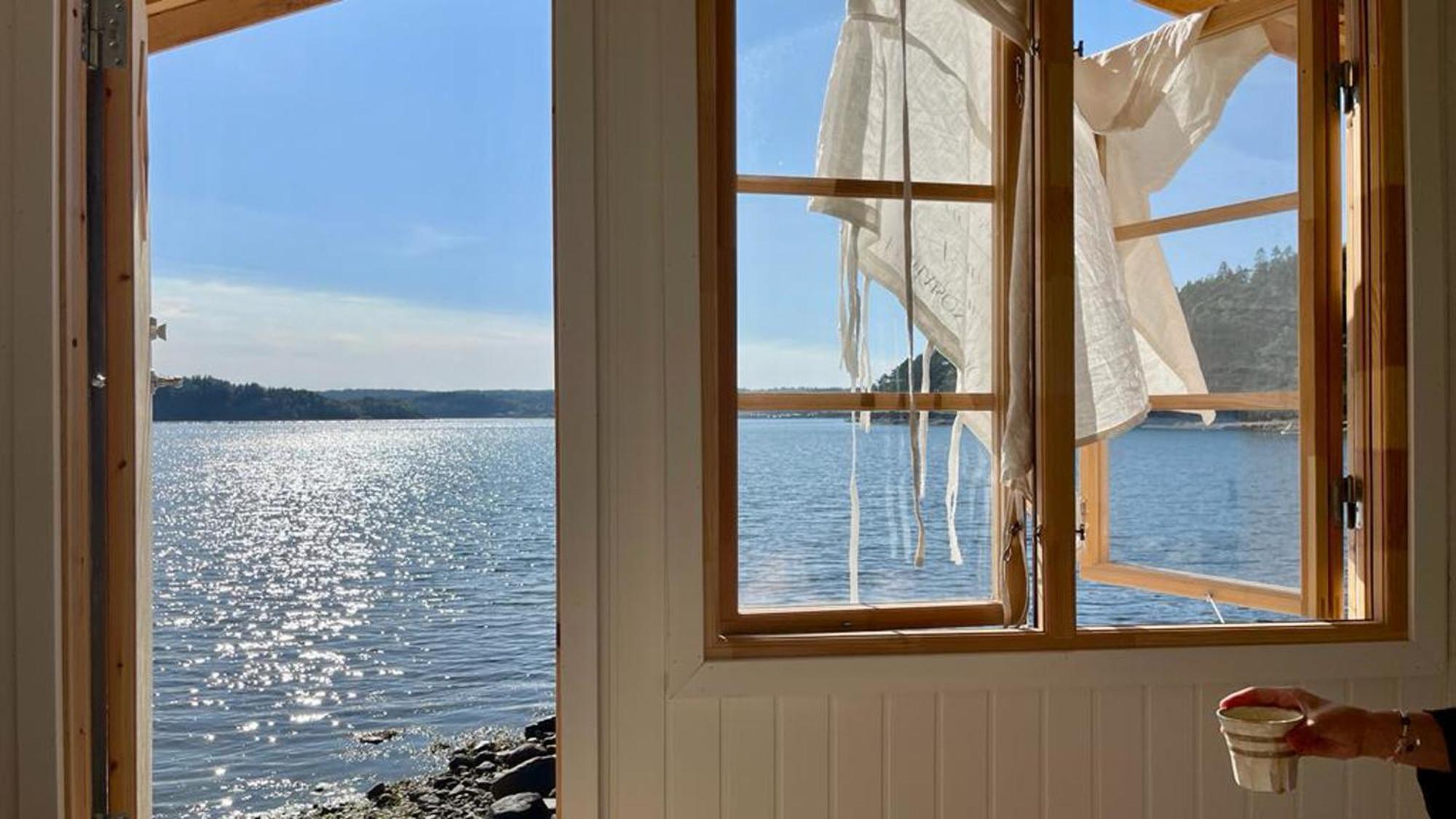 Seaside Dream With Jetty & Guest Cottage Ljungskile Exterior photo