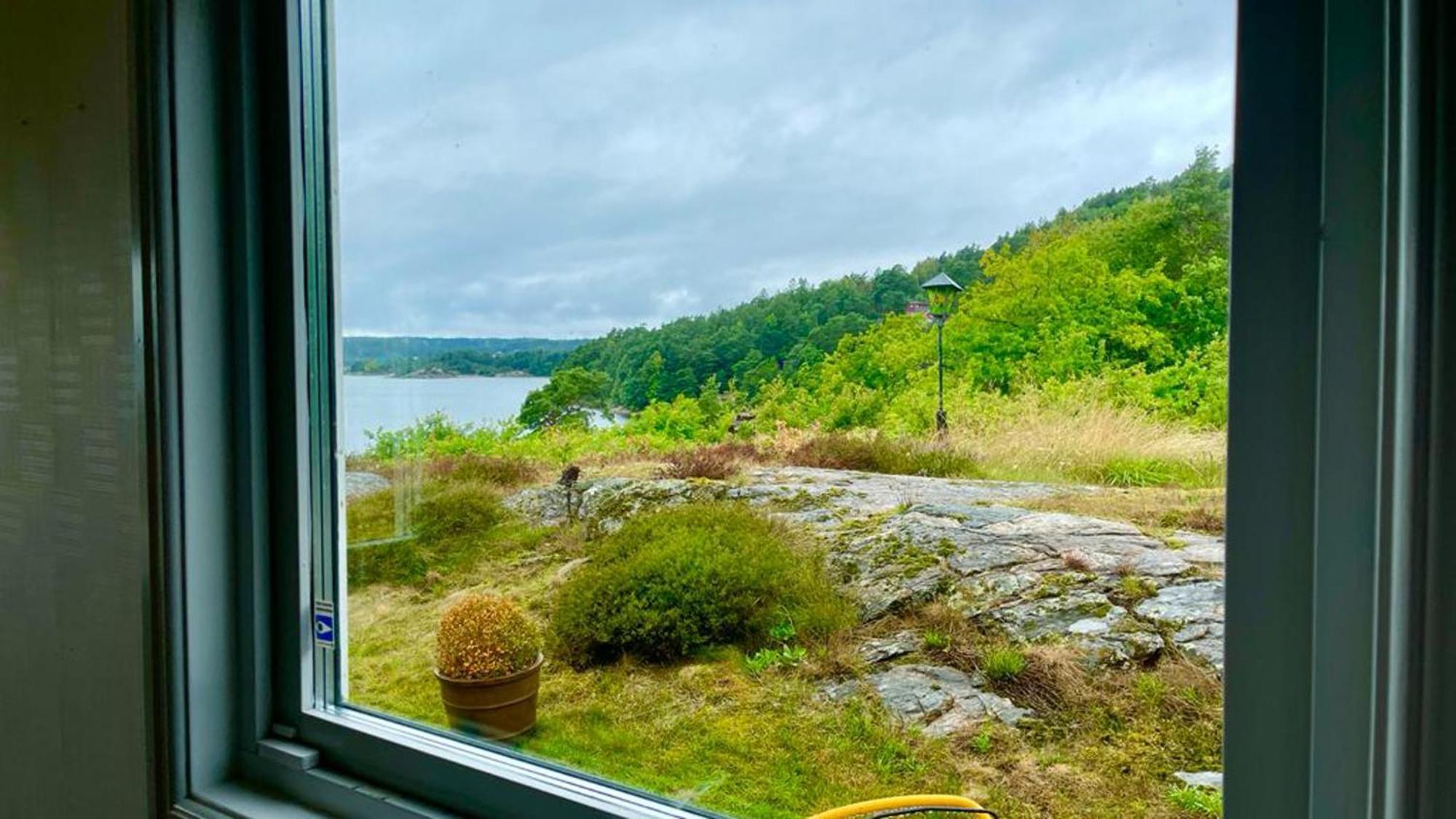 Seaside Dream With Jetty & Guest Cottage Ljungskile Exterior photo