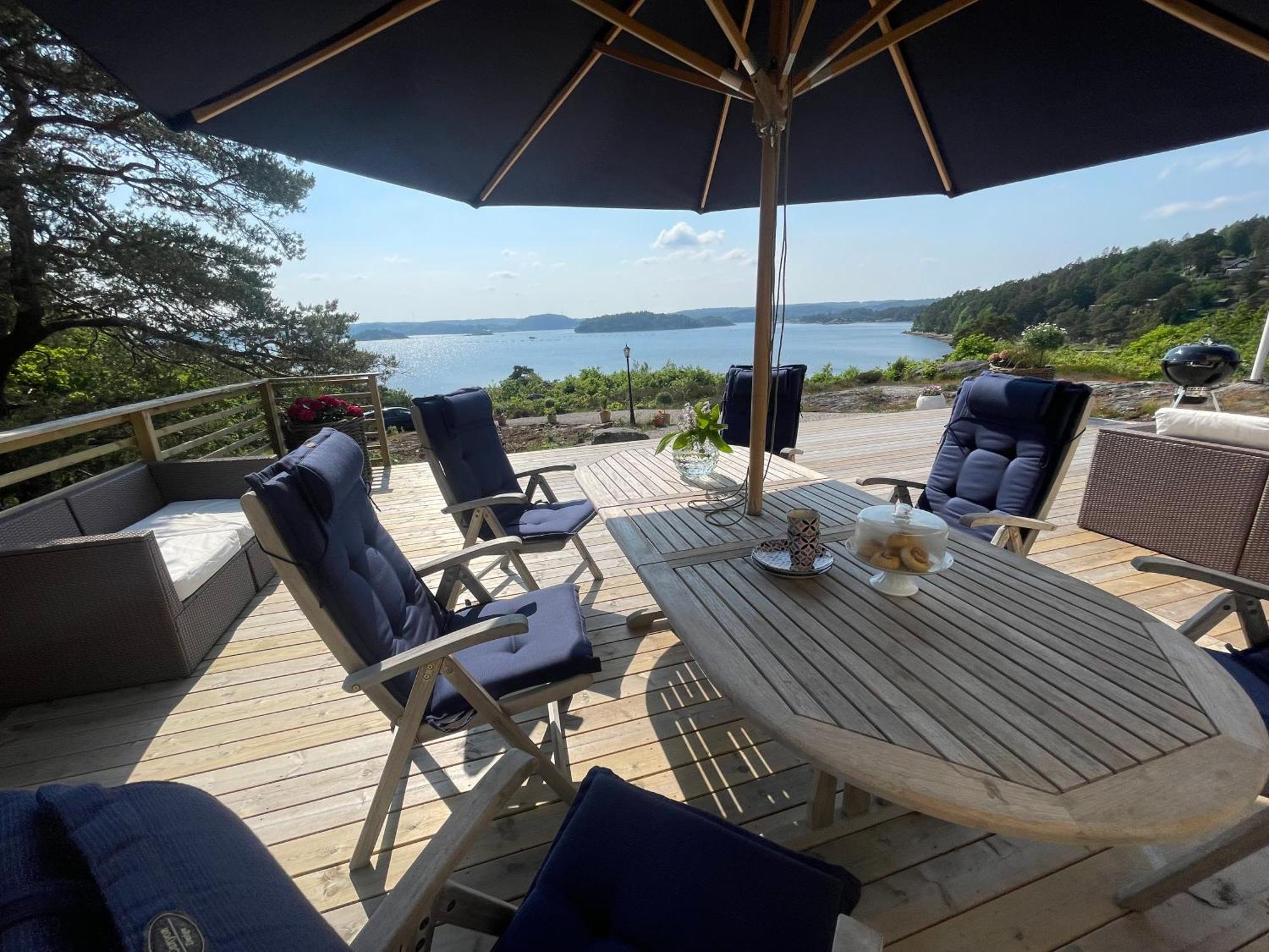 Seaside Dream With Jetty & Guest Cottage Ljungskile Exterior photo