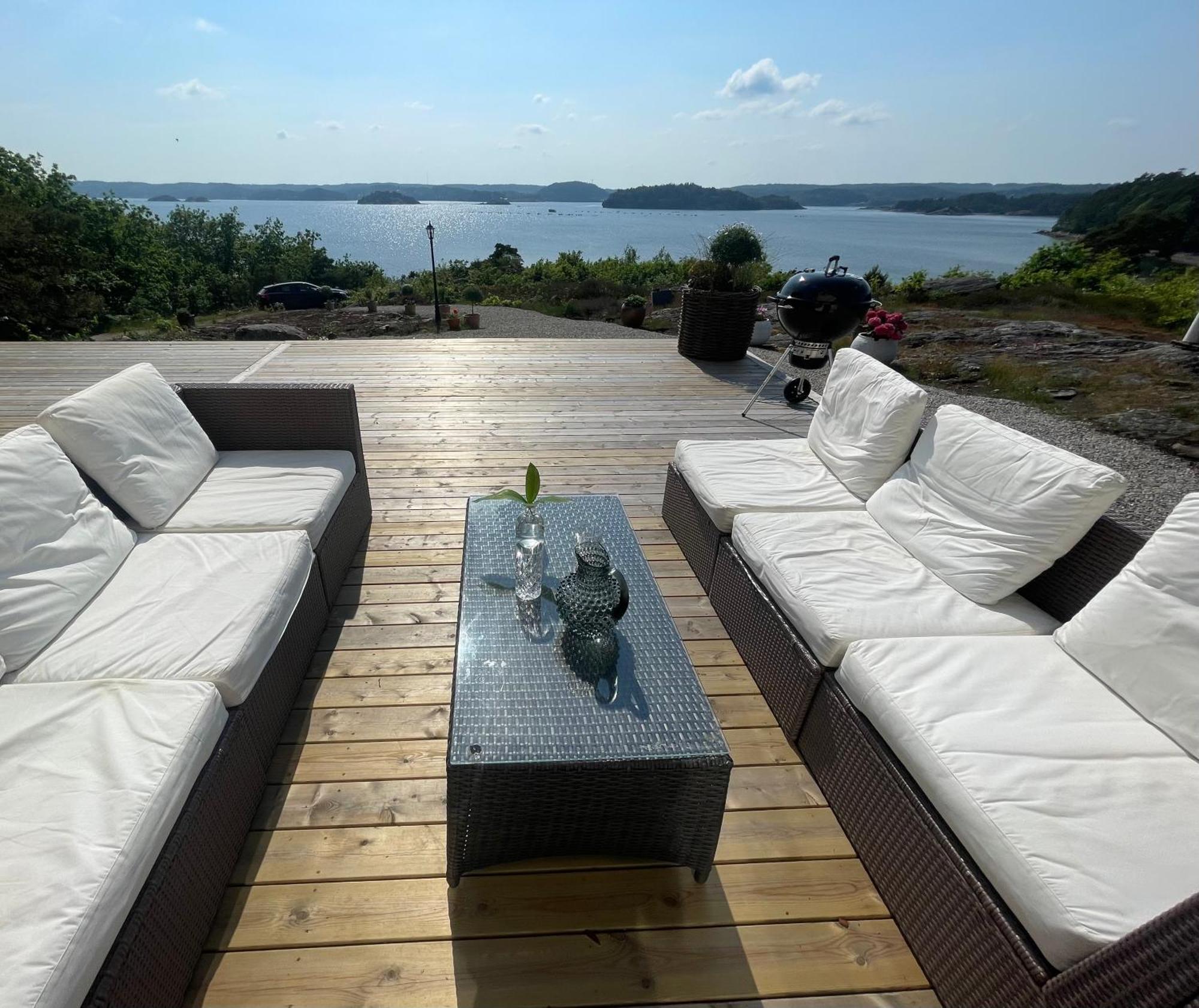 Seaside Dream With Jetty & Guest Cottage Ljungskile Exterior photo